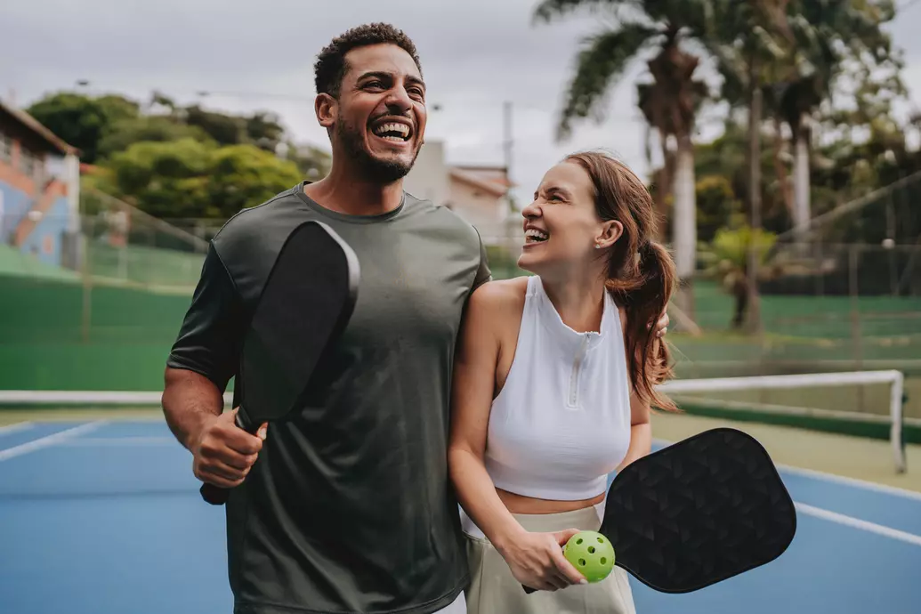esporte casal feliz felicidade saúde movimento